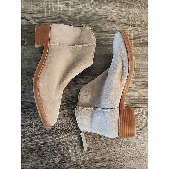 Dolce Vita Women’s Trena Suede Booties Taupe Tan Sz 8.5 $120 - Picture 2 of 9